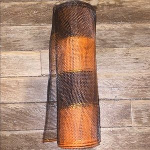 🎃 Deco Mesh in Orange & Black Plaid For Fall